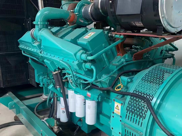 永宁更换100kW柴油发电机组机油时，需要注意哪些事项？
